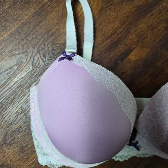 Victoria's Secret Dream Angels Purple Lilac Iridescent Lace Push Up Bra, 36DDD - Picture 2 of 6